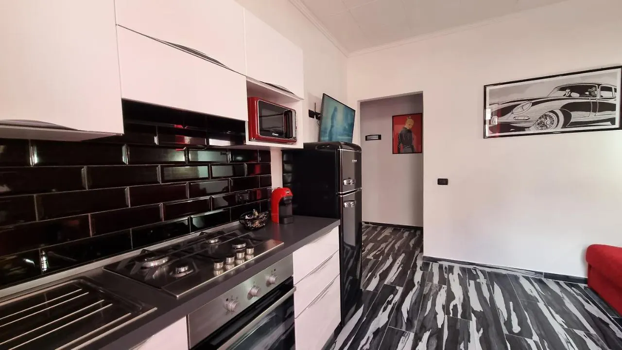 Diaboliko Apartment カポリーヴェリ イタリア