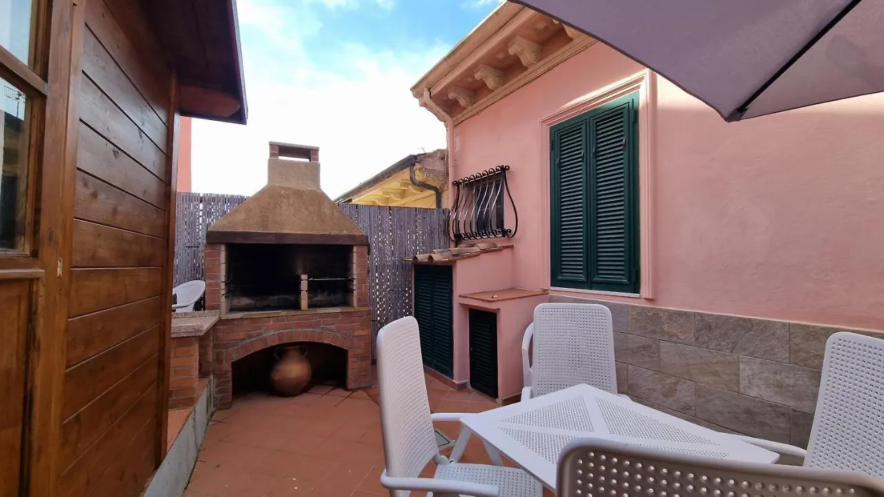 Diaboliko Apartment カポリーヴェリ イタリア