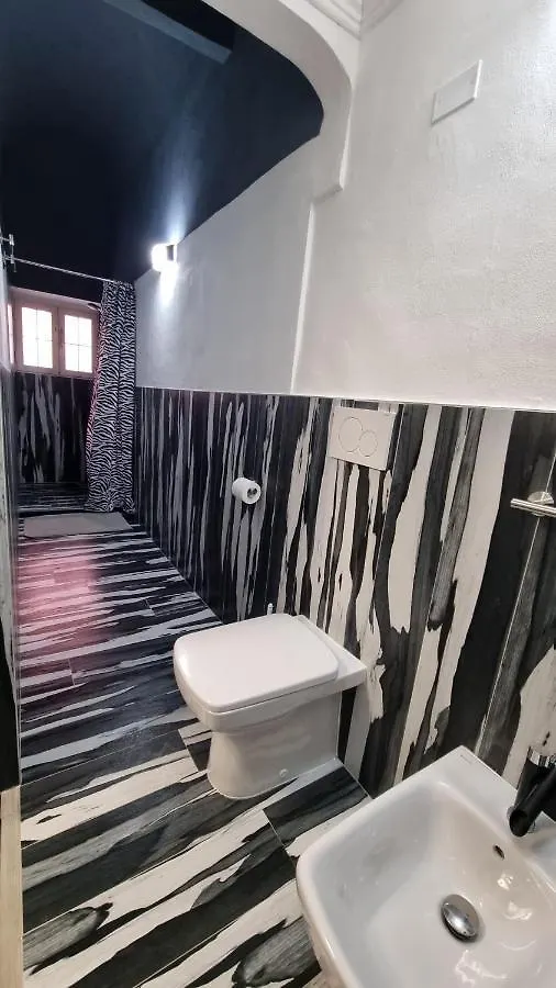 Diaboliko Apartment カポリーヴェリ