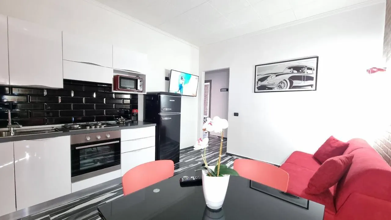 Diaboliko Apartment カポリーヴェリ イタリア